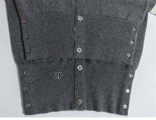 Thom Browne 톰브라운 사선완장 4-Bar 캐시미어 크롭 가디건 레플리카 8번 이미지 - 의류 | 세미샵 레플리카 사이트