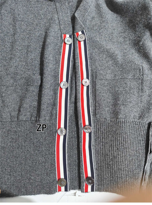 Thom Browne 톰브라운 사선완장 4-Bar 캐시미어 크롭 가디건 레플리카 15번 이미지 - 의류 | 세미샵 레플리카 사이트