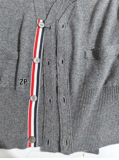 Thom Browne 톰브라운 사선완장 4-Bar 캐시미어 크롭 가디건 레플리카 16번 이미지 - 의류 | 세미샵 레플리카 사이트