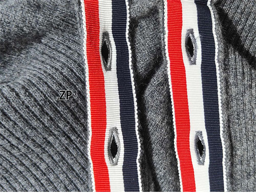 Thom Browne 톰브라운 사선완장 4-Bar 캐시미어 크롭 가디건 레플리카 22번 이미지 - 의류 | 세미샵 레플리카 사이트