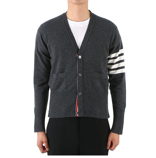 Thom Browne 톰브라운 사선완장 4-Bar 캐시미어 크롭 가디건 레플리카 24번 이미지 - 의류 | 세미샵 레플리카 사이트