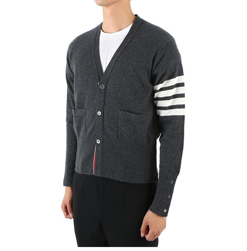 Thom Browne 톰브라운 사선완장 4-Bar 캐시미어 크롭 가디건 레플리카 26번 이미지 - 의류 | 세미샵 레플리카 사이트