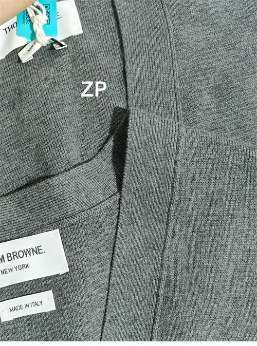 Thom Browne 톰브라운 사선완장 4-Bar 클래식 울 가디건 레플리카 18번 이미지 - 의류 | 세미샵 레플리카 사이트