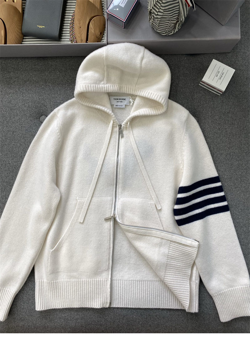 Thom Browne 톰브라운 사선완장 4-Bar 클래식 울 후드 집업 레플리카 7번 이미지 - 의류 | 세미샵 레플리카 사이트