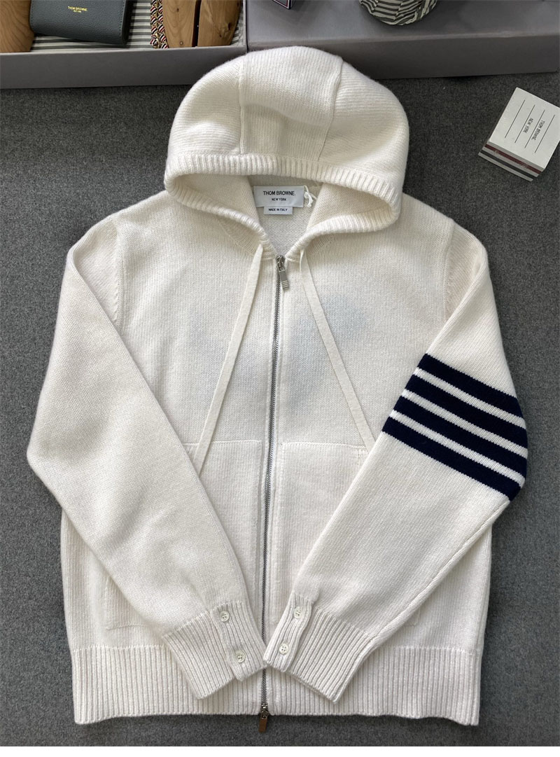 Thom Browne 톰브라운 사선완장 4-Bar 클래식 울 후드 집업 레플리카 8번 이미지 - 의류 | 세미샵 레플리카 사이트