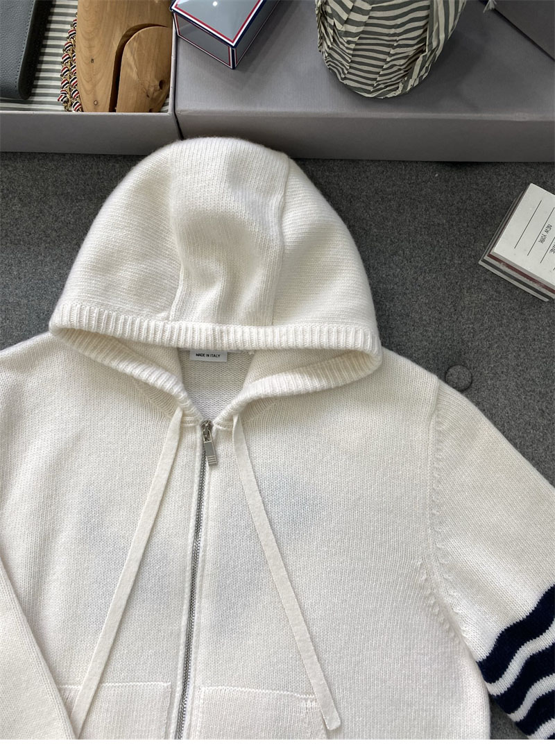 Thom Browne 톰브라운 사선완장 4-Bar 클래식 울 후드 집업 레플리카 11번 이미지 - 의류 | 세미샵 레플리카 사이트