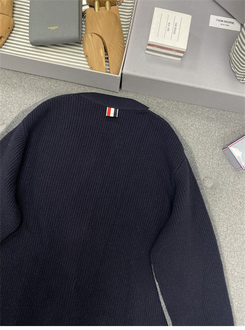 Thom Browne 톰브라운 사선완장 4-Bar 하프 가디건 레플리카 17번 이미지 - 의류 | 세미샵 레플리카 사이트