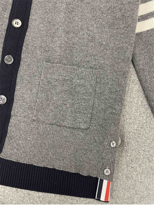 Thom Browne 톰브라운 사선완장 4-Bar 하프 가디건 레플리카 20번 이미지 - 의류 | 세미샵 레플리카 사이트