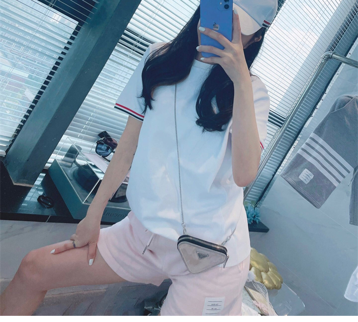 Thom Browne 톰브라운 삼선 스트라이프 반팔 티셔츠 레플리카 5번 이미지 - 의류 | 세미샵 레플리카 사이트