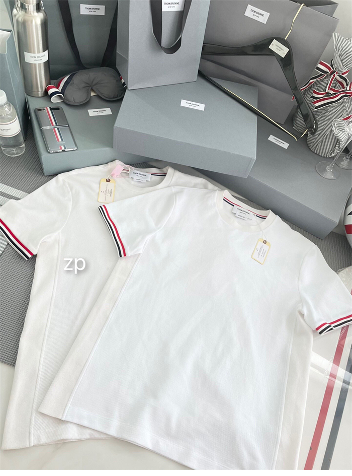 Thom Browne 톰브라운 삼선 스트라이프 반팔 티셔츠 레플리카 21번 이미지 - 의류 | 세미샵 레플리카 사이트
