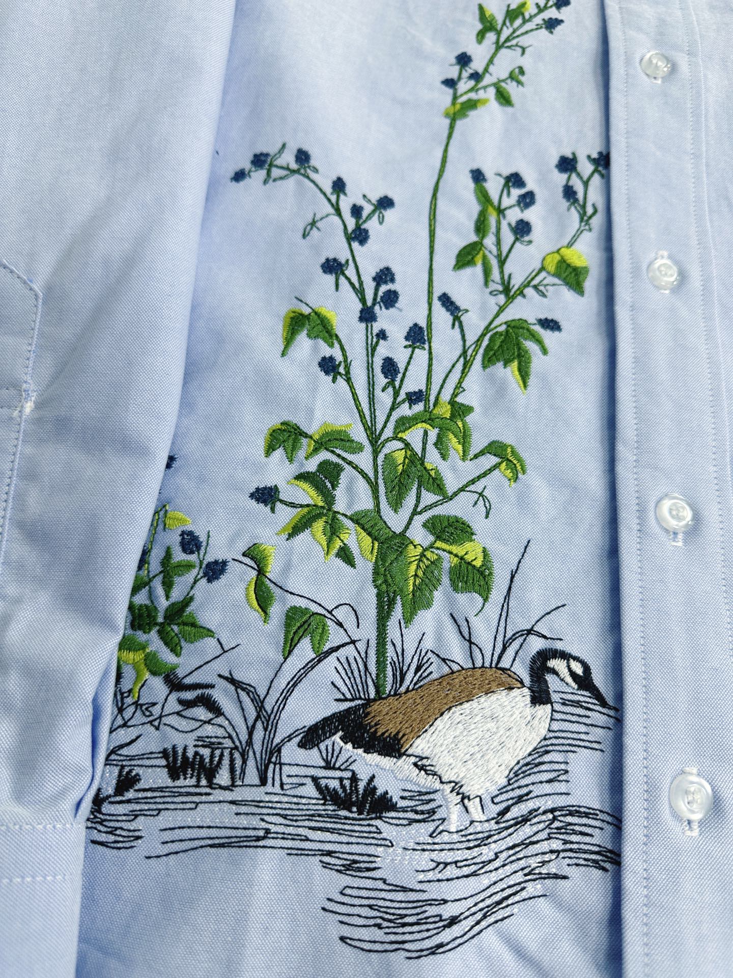 톰브라운 톰브라운 새틴 스티치 버드 앤 플로럴 옥스포드 셔츠 레플리카 7번 이미지 - 의류 | 세미샵 레플리카 사이트