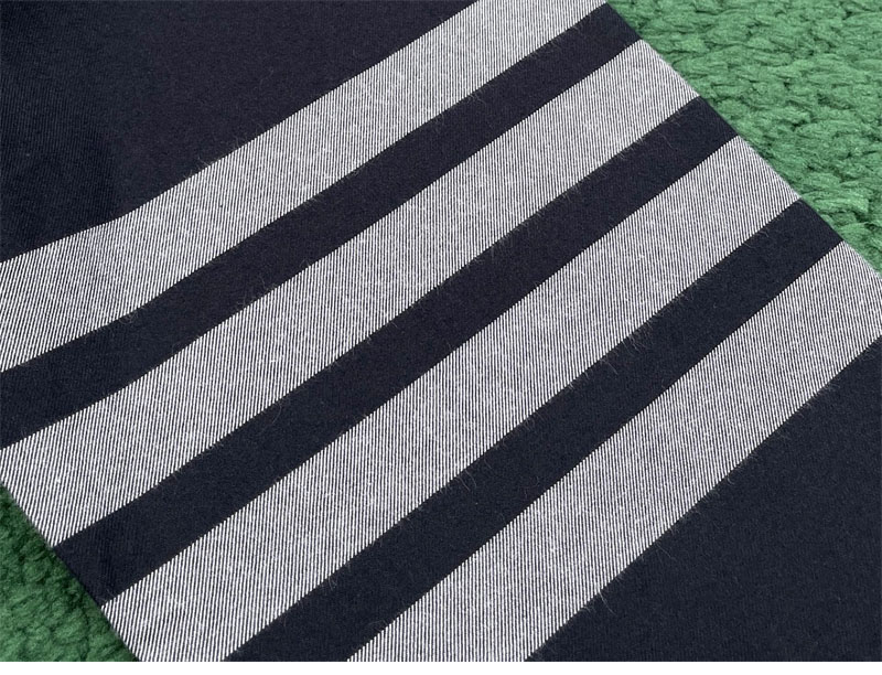 Thom Browne 톰브라운 솔리드 플란넬 셔팅 사선완장 4-Bar 네임택 스트레이트 셔츠 레플리카 11번 이미지 - 의류 | 세미샵 레플리카 사이트