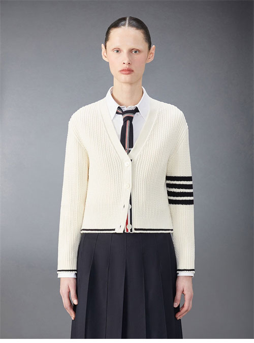 Thom Browne 톰브라운 여성용 사선완장 4-Bar 버진 울 케이블 크롭 v넥 가디건 레플리카 6번 이미지 - 의류 | 세미샵 레플리카 사이트