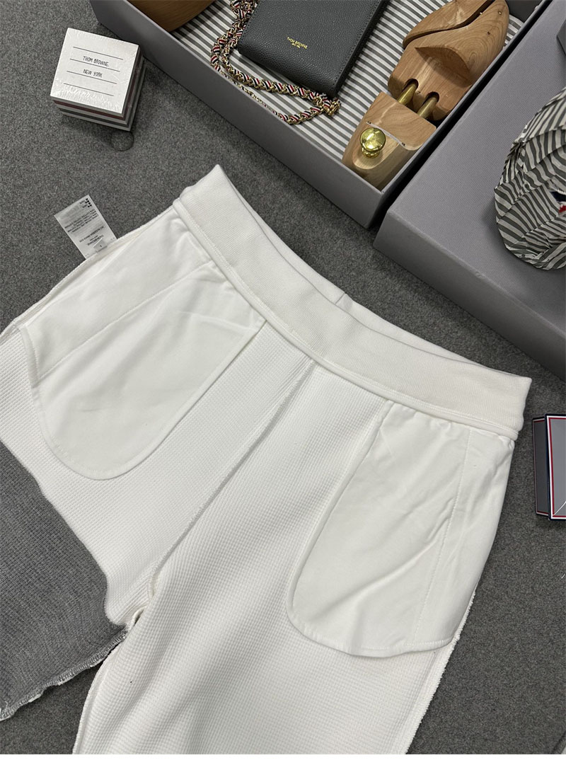 Thom Browne 톰브라운 와플 사선완장 4-Bar 스웨트팬츠 레플리카 13번 이미지 - 의류 | 세미샵 레플리카 사이트