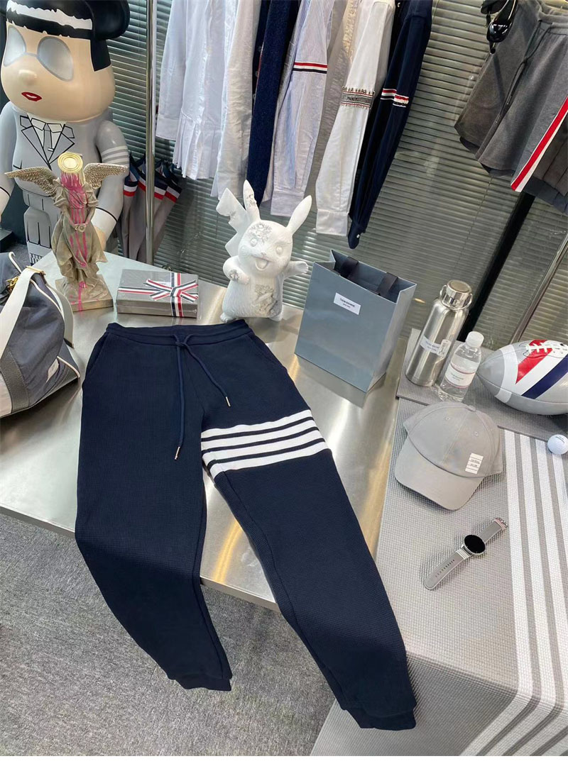Thom Browne 톰브라운 와플 사선완장 4-Bar 스웨트팬츠 레플리카 3번 이미지 - 의류 | 세미샵 레플리카 사이트
