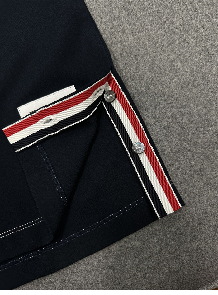 Thom Browne 톰브라운 울 테크 콘트라스트 스티치 폴로 셔츠 레플리카 20번 이미지 - 의류 | 세미샵 레플리카 사이트