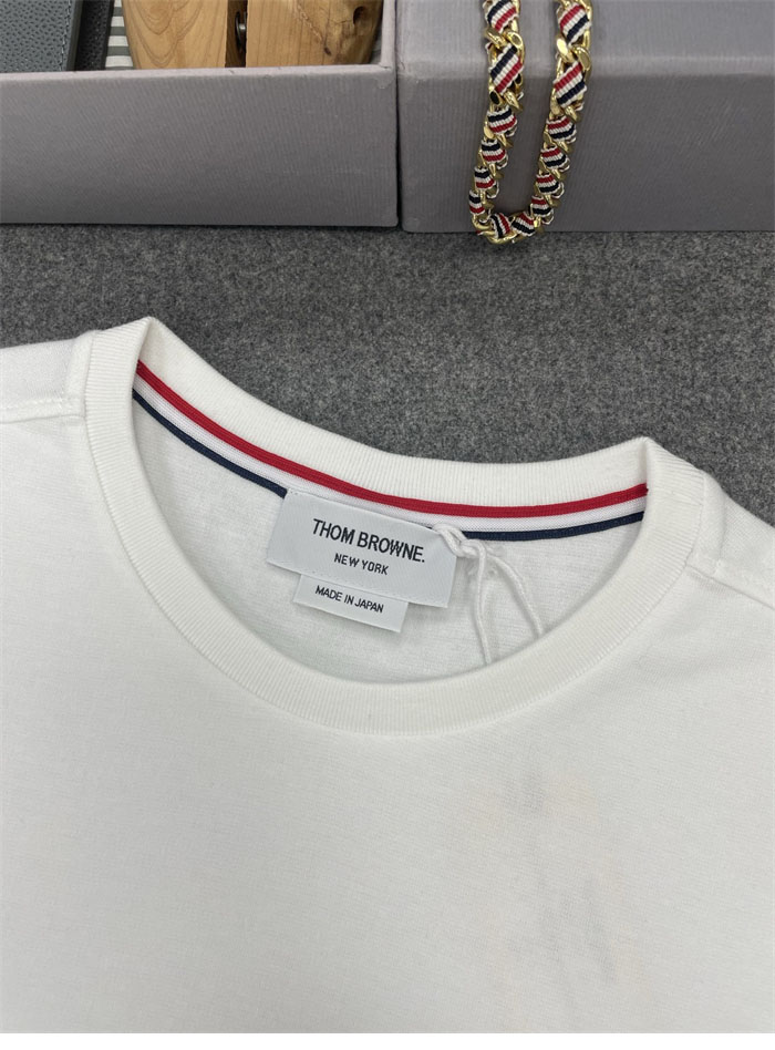 Thom Browne 톰브라운 코튼 럭비 그로그랭 암밴드 티셔츠 레플리카 13번 이미지 - 의류 | 세미샵 레플리카 사이트