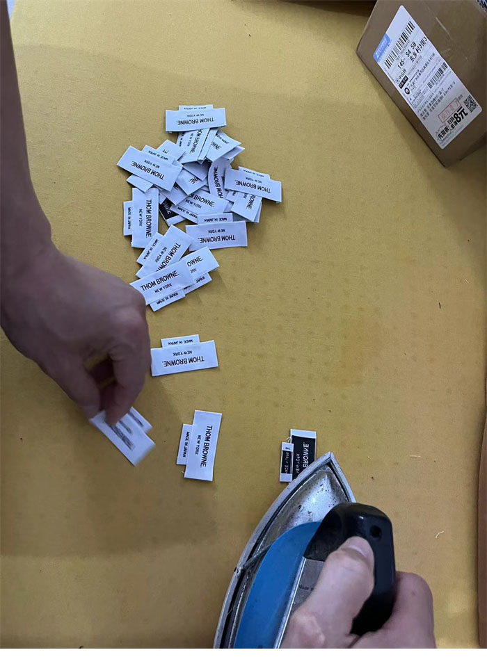 Thom Browne 톰브라운 코튼 반팔 티셔츠 화이트 레플리카 27번 이미지 - 의류 | 세미샵 레플리카 사이트