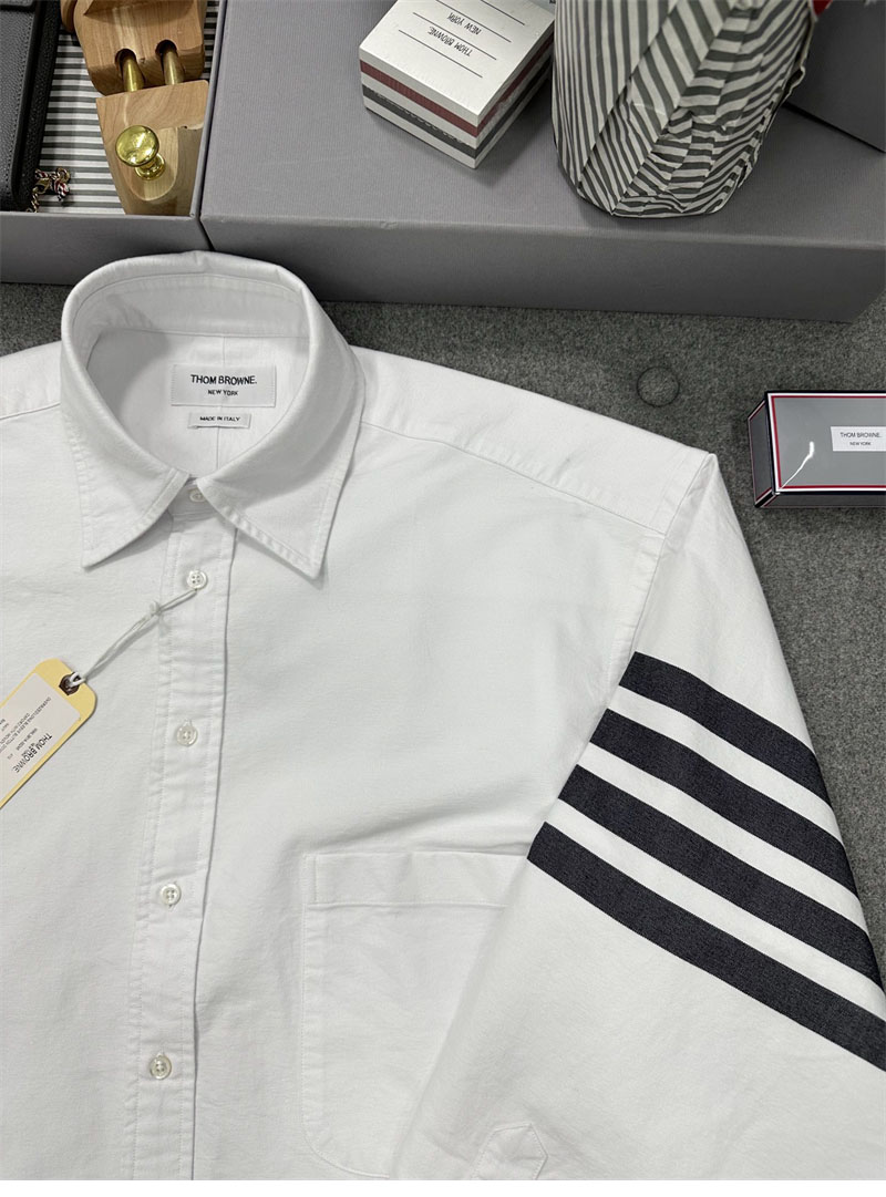 Thom Browne 톰브라운 클래식 사선완장 옥스포드 박스핏 셔츠 레플리카 9번 이미지 - 의류 | 세미샵 레플리카 사이트