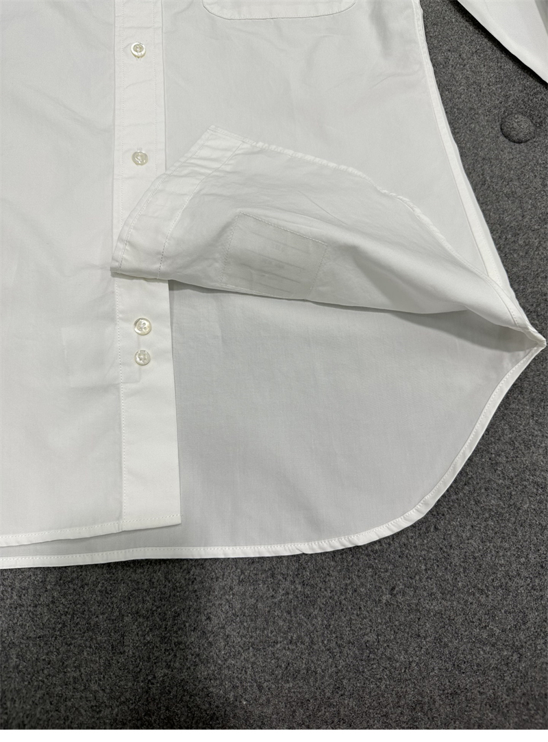 Thom Browne 톰브라운 클래식 포플린 암밴드 셔츠 레플리카 10번 이미지 - 의류 | 세미샵 레플리카 사이트