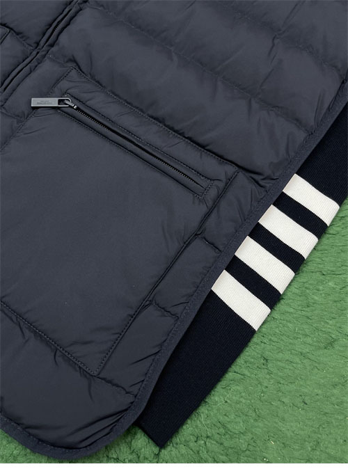 Thom Browne 톰브라운 퍼넬 넥다운 패딩 베스트 레플리카 7번 이미지 - 의류 | 세미샵 레플리카 사이트