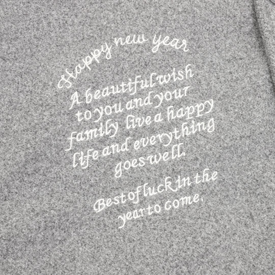 톰브라운 톰브라운 헥터 첸일 패치 멜턴 바시티 자켓 레플리카 4번 이미지 - 의류 | 세미샵 레플리카 사이트