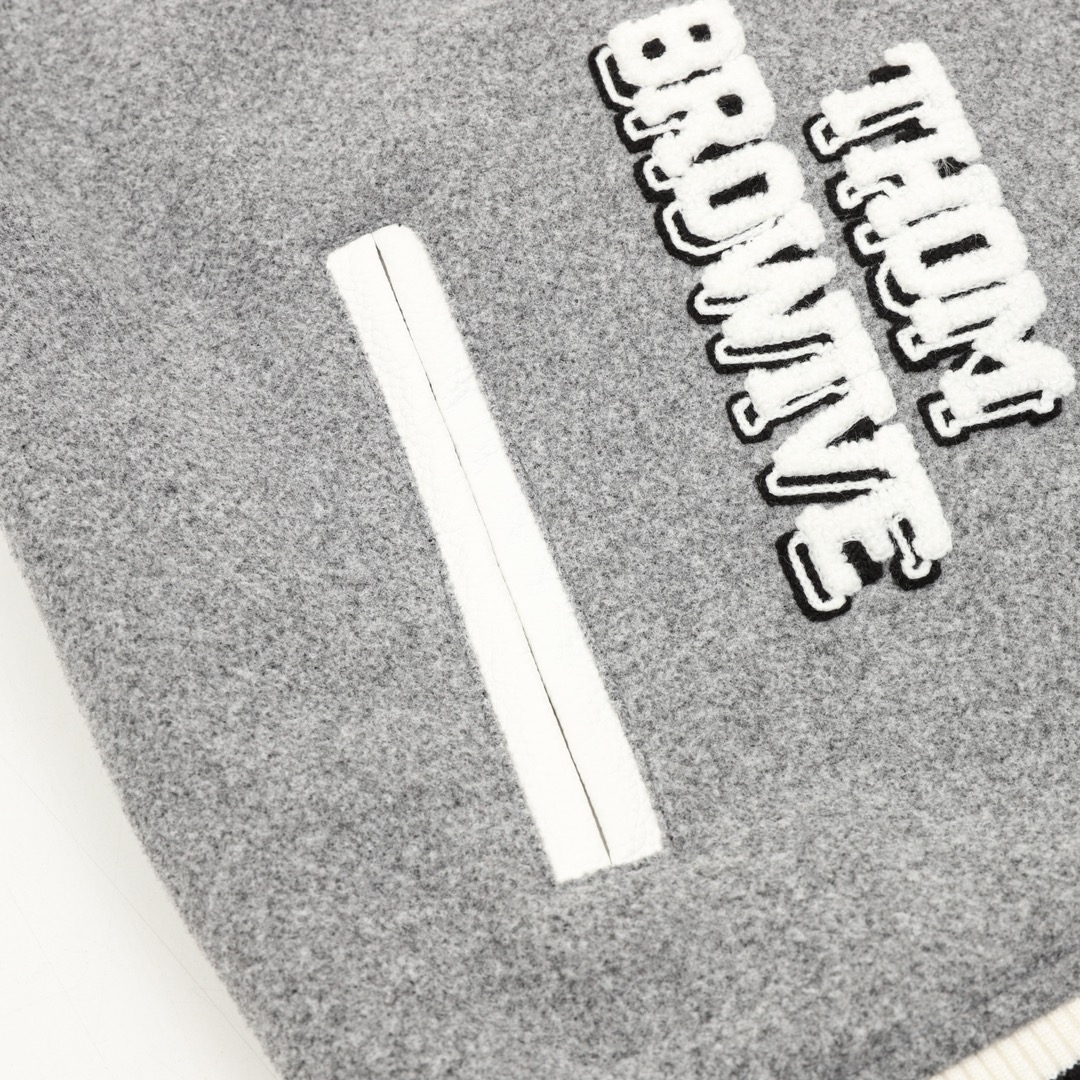 톰브라운 톰브라운 헥터 첸일 패치 멜턴 바시티 자켓 레플리카 5번 이미지 - 의류 | 세미샵 레플리카 사이트