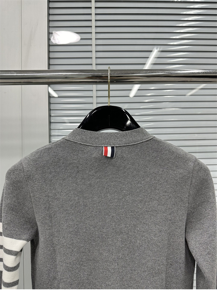 Thom Browne 톰브라운 4-Bar 사선완장 여성용 가디건 레플리카 25번 이미지 - 의류 | 세미샵 레플리카 사이트