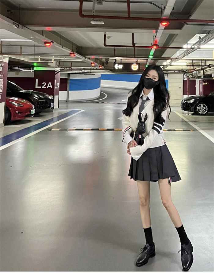 Thom Browne 톰브라운 4-Bar 사선완장 여성용 가디건 레플리카 2번 이미지 - 의류 | 세미샵 레플리카 사이트