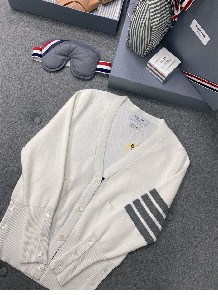 Thom Browne 톰브라운 4-Bar 사선완장 여성용 가디건 레플리카 6번 이미지 - 의류 | 세미샵 레플리카 사이트