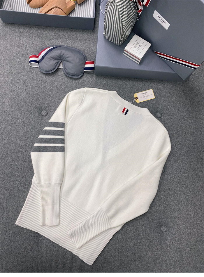 Thom Browne 톰브라운 4-Bar 사선완장 여성용 가디건 레플리카 7번 이미지 - 의류 | 세미샵 레플리카 사이트