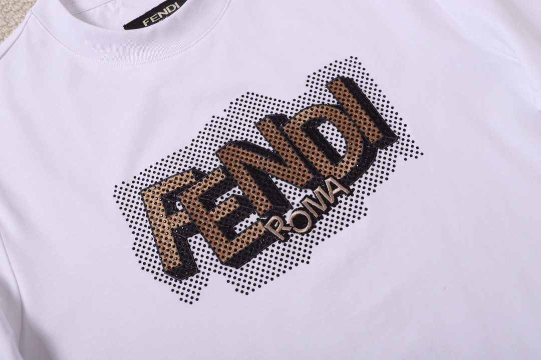 Fendi 펜디 바게트 로고 티셔츠 레플리카 6번 이미지 - 의류 | 세미샵 레플리카 사이트
