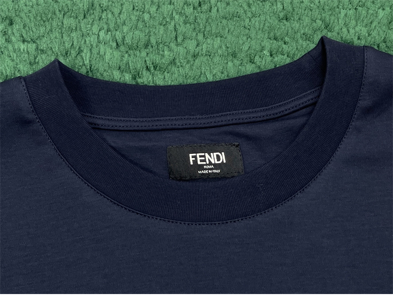 Fendi 펜디 스몰 FF 메탈 긴팔 티셔츠 레플리카 9번 이미지 - 의류 | 세미샵 레플리카 사이트