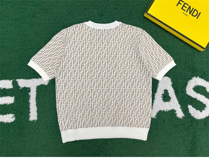 Fendi 펜디 점퍼 페브릭 반팔 니트 스웨터 레플리카 15번 이미지 - 의류 | 세미샵 레플리카 사이트