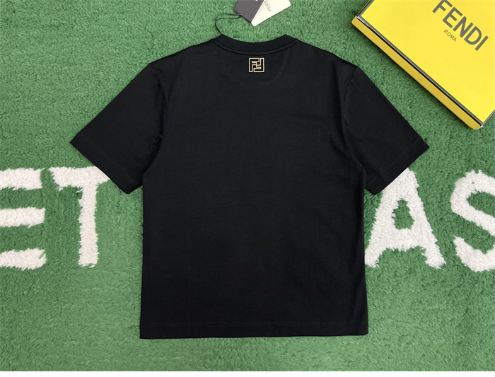 Fendi 펜디 프론트 마이크로 로고 반팔 티셔츠 레플리카 6번 이미지 - 의류 | 세미샵 레플리카 사이트