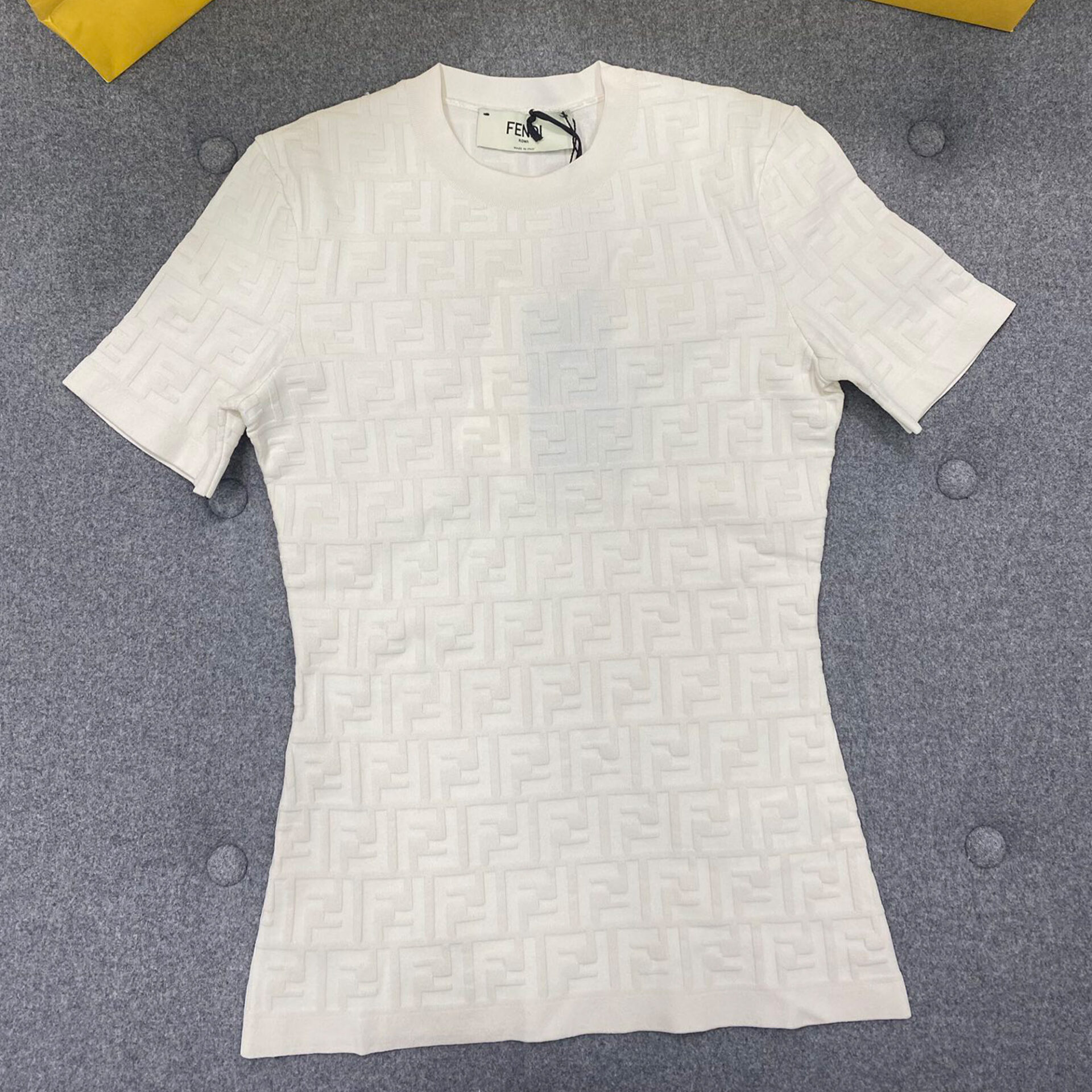 Fendi 펜디 화이트 FF 안타르시아 비스코스 니트 반팔 티셔츠 레플리카 1번 이미지 - 의류 | 세미샵 레플리카 사이트