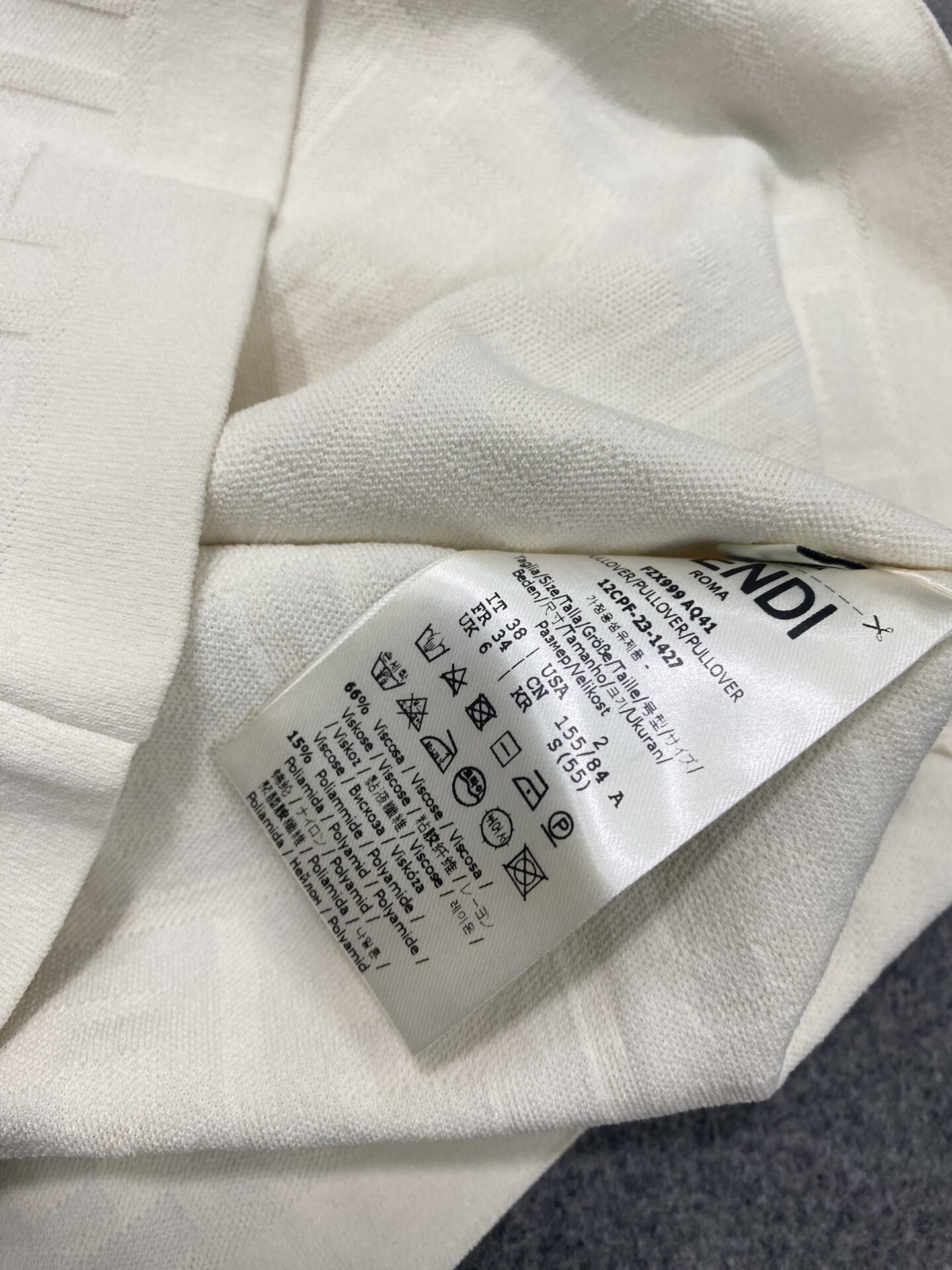 Fendi 펜디 화이트 FF 안타르시아 비스코스 니트 반팔 티셔츠 레플리카 19번 이미지 - 의류 | 세미샵 레플리카 사이트