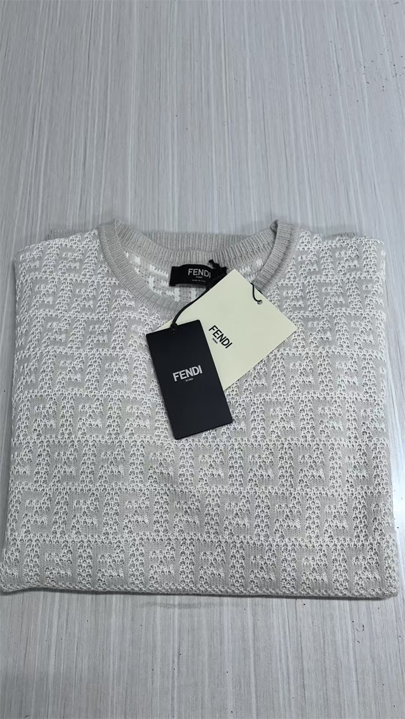 Fendi 펜디 FF 로고 자카드 풀오버 울 스웨터 니트 레플리카 14번 이미지 - 의류 | 세미샵 레플리카 사이트
