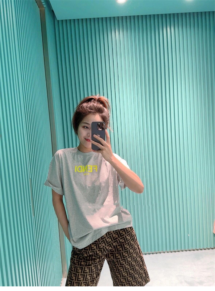 Fendi 펜디 FF 로고 풀오버 숏팬츠 레플리카 6번 이미지 - 의류 | 세미샵 레플리카 사이트