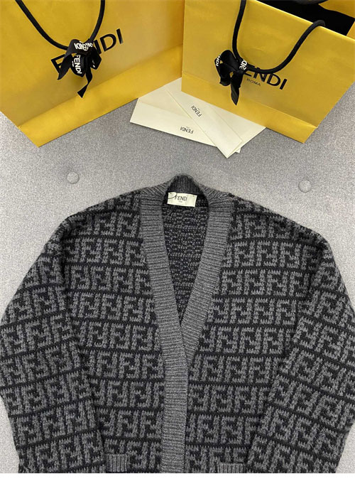 Fendi 펜디 FF 자카드 리버시블 캐시미어 가디건 레플리카 15번 이미지 - 의류 | 세미샵 레플리카 사이트