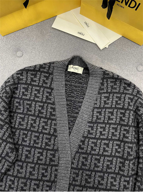Fendi 펜디 FF 자카드 리버시블 캐시미어 가디건 레플리카 17번 이미지 - 의류 | 세미샵 레플리카 사이트