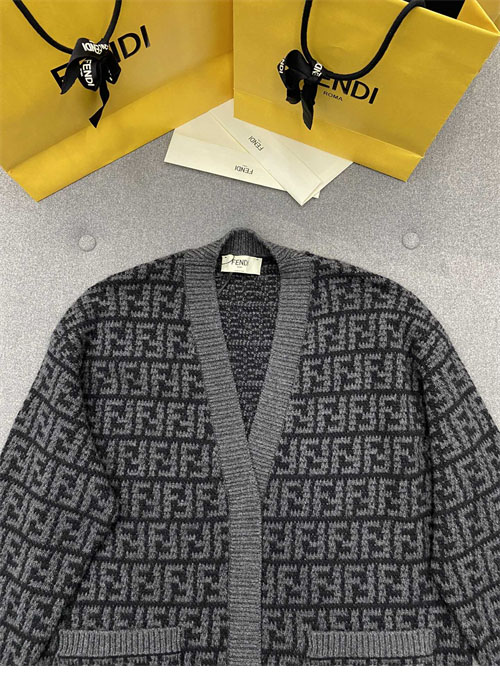 Fendi 펜디 FF 자카드 리버시블 캐시미어 가디건 레플리카 18번 이미지 - 의류 | 세미샵 레플리카 사이트