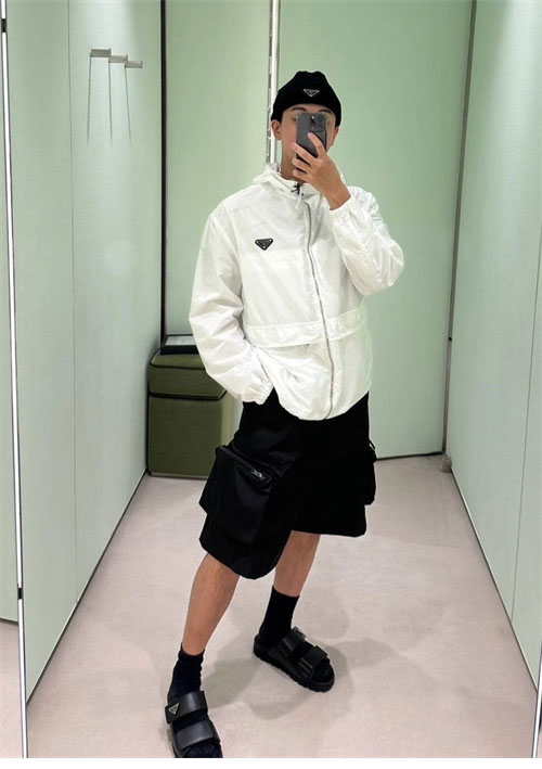 P R A D A 프라다 리나일론 블루종 바람막이 자켓 화이트 레플리카 5번 이미지 - 의류 | 세미샵 레플리카 사이트