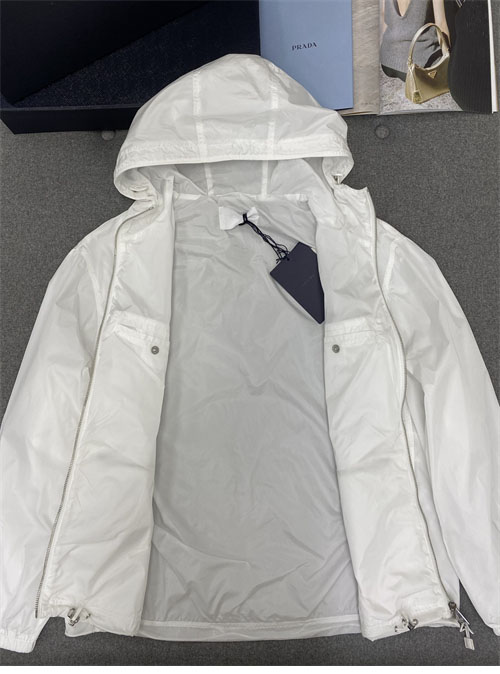 P R A D A 프라다 리나일론 블루종 바람막이 자켓 화이트 레플리카 15번 이미지 - 의류 | 세미샵 레플리카 사이트