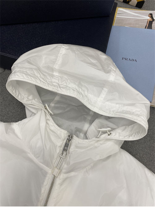 P R A D A 프라다 리나일론 블루종 바람막이 자켓 화이트 레플리카 19번 이미지 - 의류 | 세미샵 레플리카 사이트