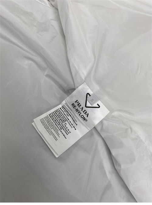 P R A D A 프라다 리나일론 블루종 바람막이 자켓 화이트 레플리카 23번 이미지 - 의류 | 세미샵 레플리카 사이트