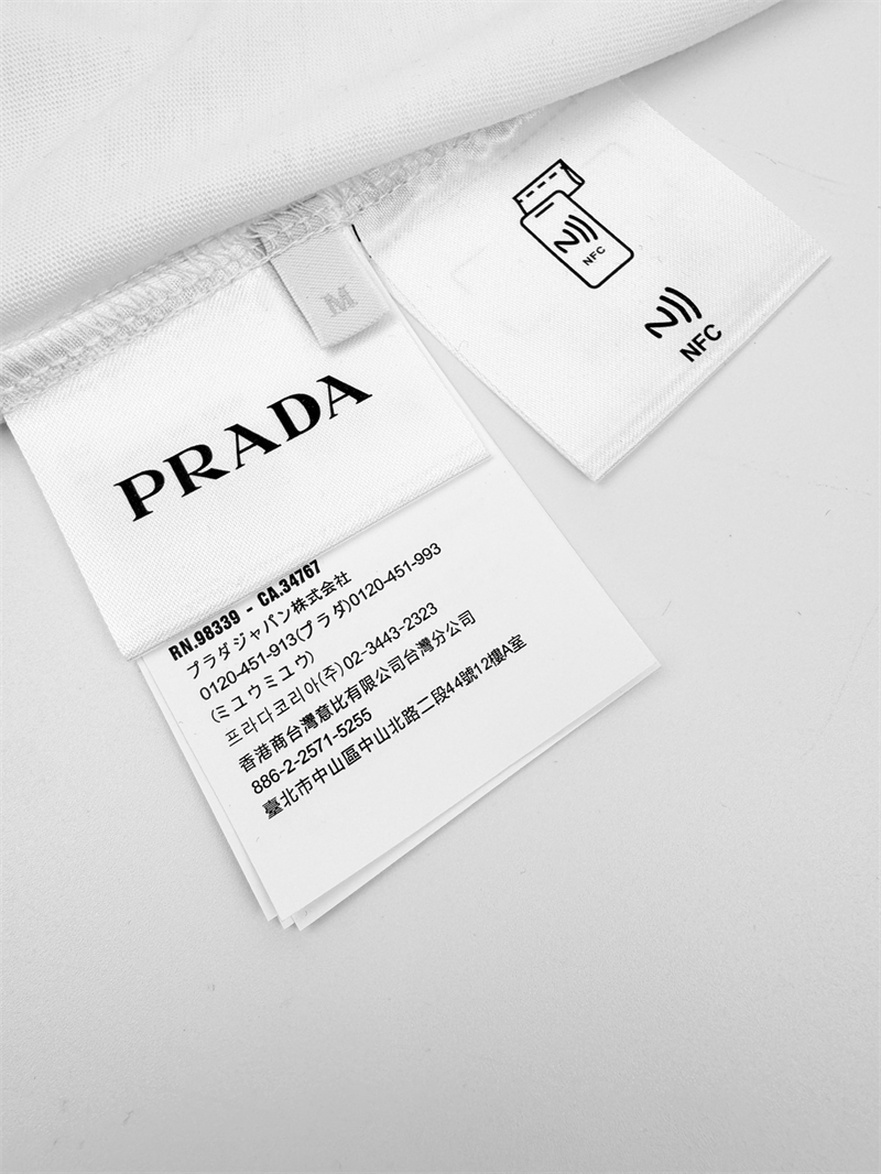 프라다 프라다 리나일론 저지 티셔츠 레플리카 2번 이미지 - 의류 | 세미샵 레플리카 사이트