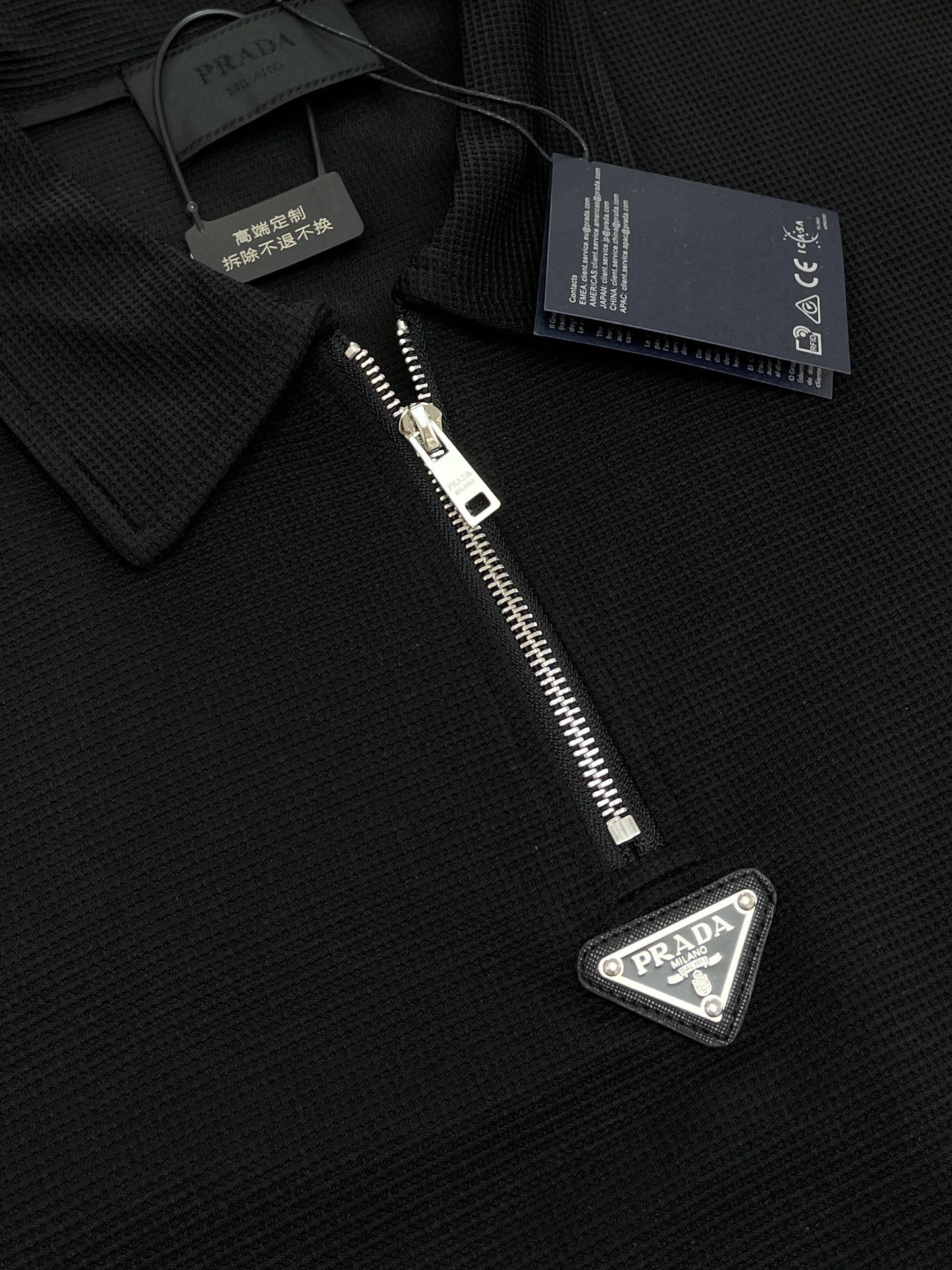 P R A D A 프라다 와플 스틸 와펜 반팔 폴로 카라 티셔츠 “2COLOR” 레플리카 9번 이미지 - 의류 | 세미샵 레플리카 사이트