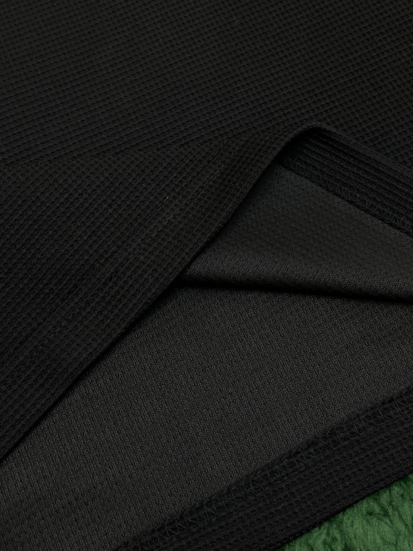 P R A D A 프라다 와플 스틸 와펜 반팔 폴로 카라 티셔츠 “2COLOR” 레플리카 12번 이미지 - 의류 | 세미샵 레플리카 사이트