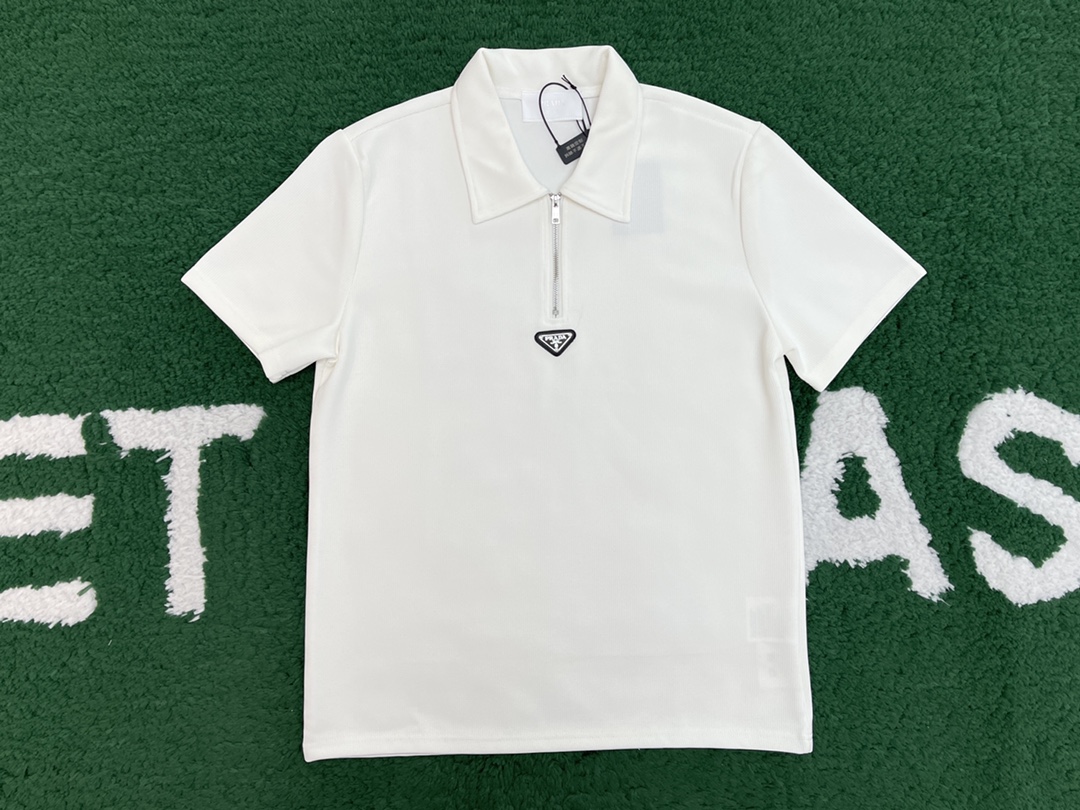 P R A D A 프라다 와플 스틸 와펜 반팔 폴로 카라 티셔츠 “2COLOR” 레플리카 14번 이미지 - 의류 | 세미샵 레플리카 사이트